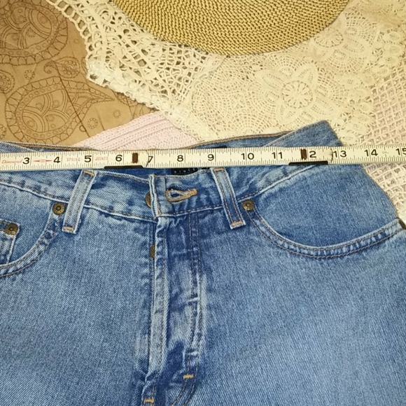 Eddie Bauer 💜 Button 🔘 Fly Jeans 👖 - Picture 8 of 9